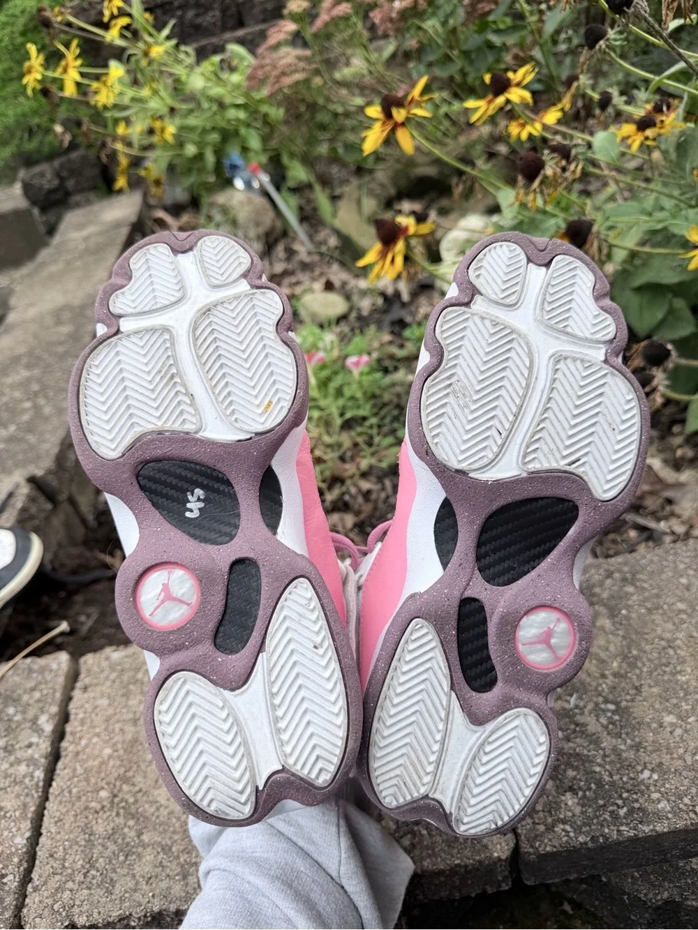 Girls' Pink and White air Jordan 6 rings Basketball Shoes